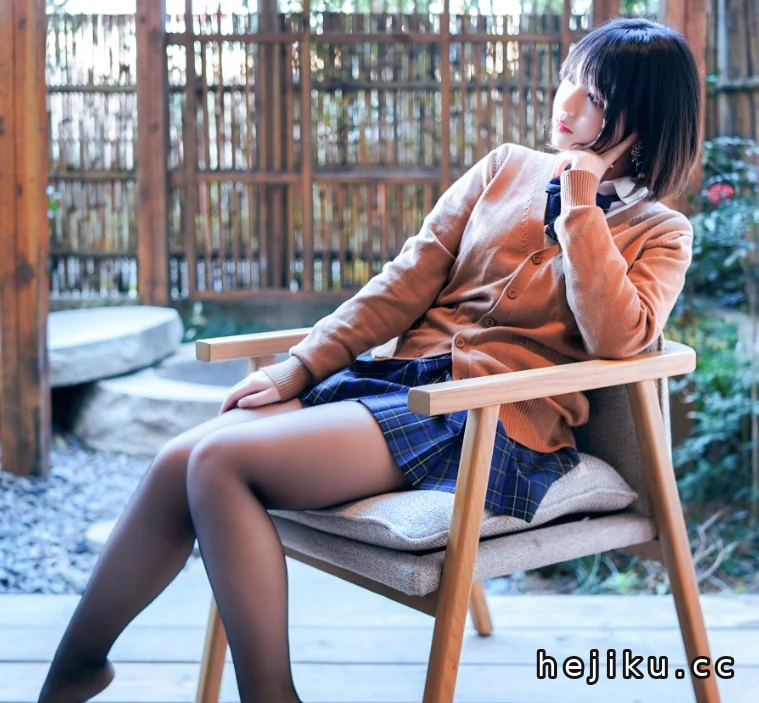 半半子COSER的微博生活与黑历史探秘：从成长到挑战的勇敢之路插图2