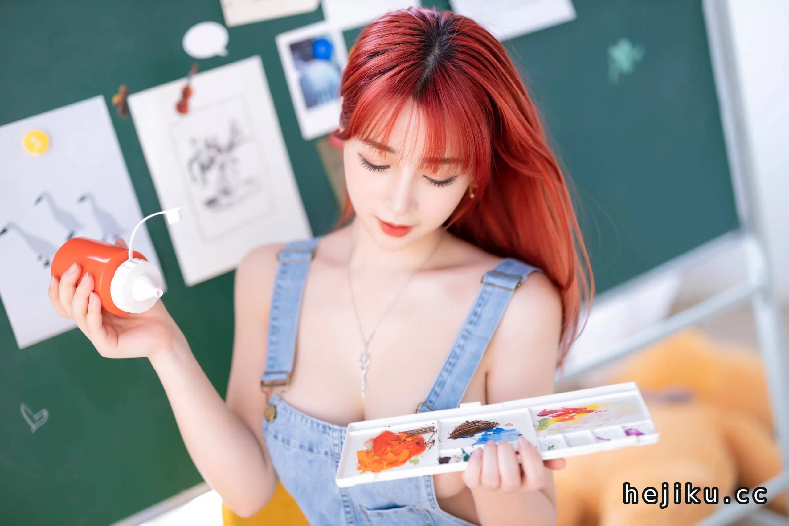 叉子宝宝《背带裤系列》作品介绍:画室阳光里的清新少女感插图2