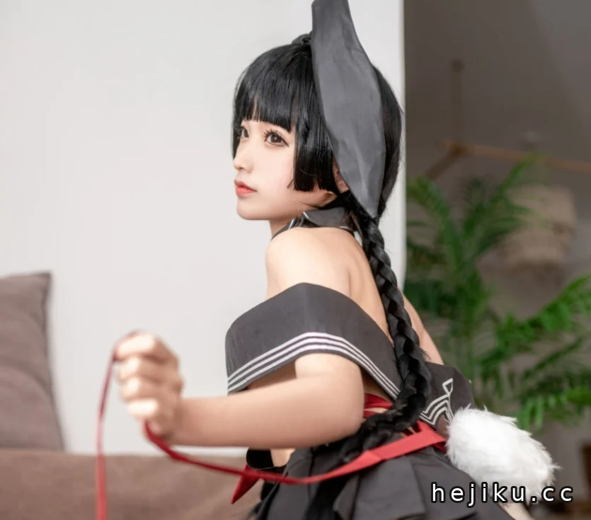 蠢沫沫《卯月桃子》:从可爱兔耳到迷人微笑的完美演绎插图4