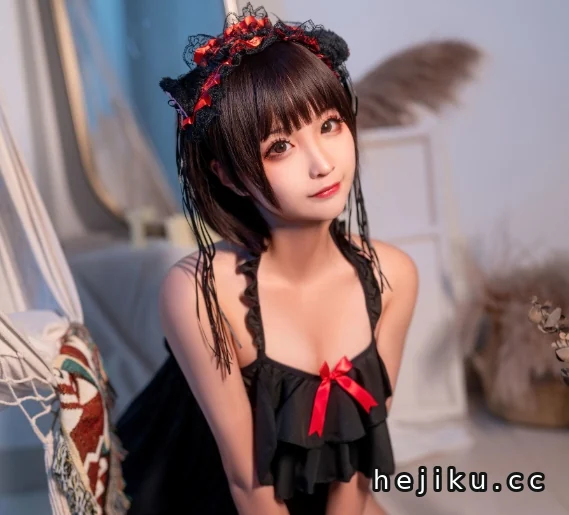 蠢沫沫 NO.053《黑睡裙》赏析：低调的性感与甜美并存插图2
